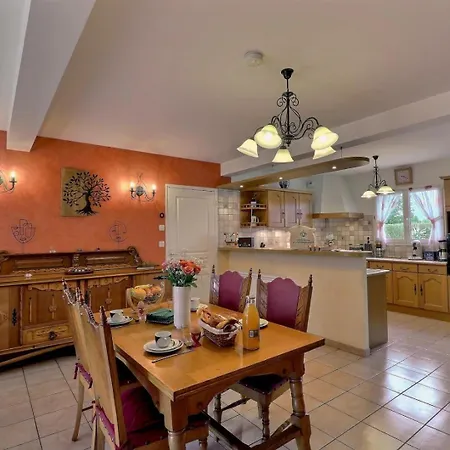 Holiday home La Giseline